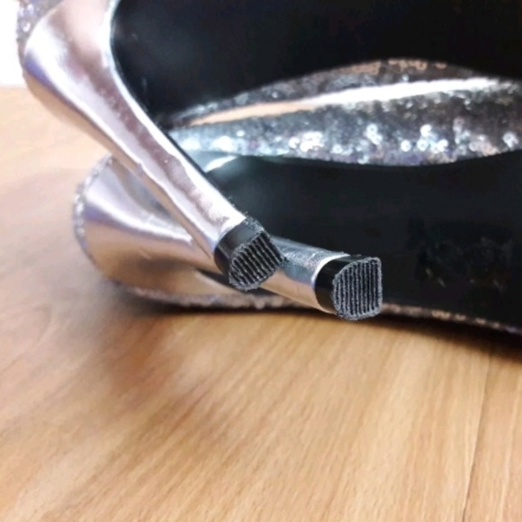 *SOLD* Delicious Sequin Stilettos - Picture 7 of 8